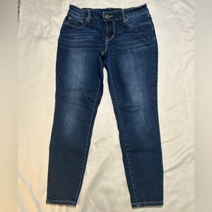 Maurice’s Women’s Dark Rinse Stretchy Jeans Size Med Short GUC